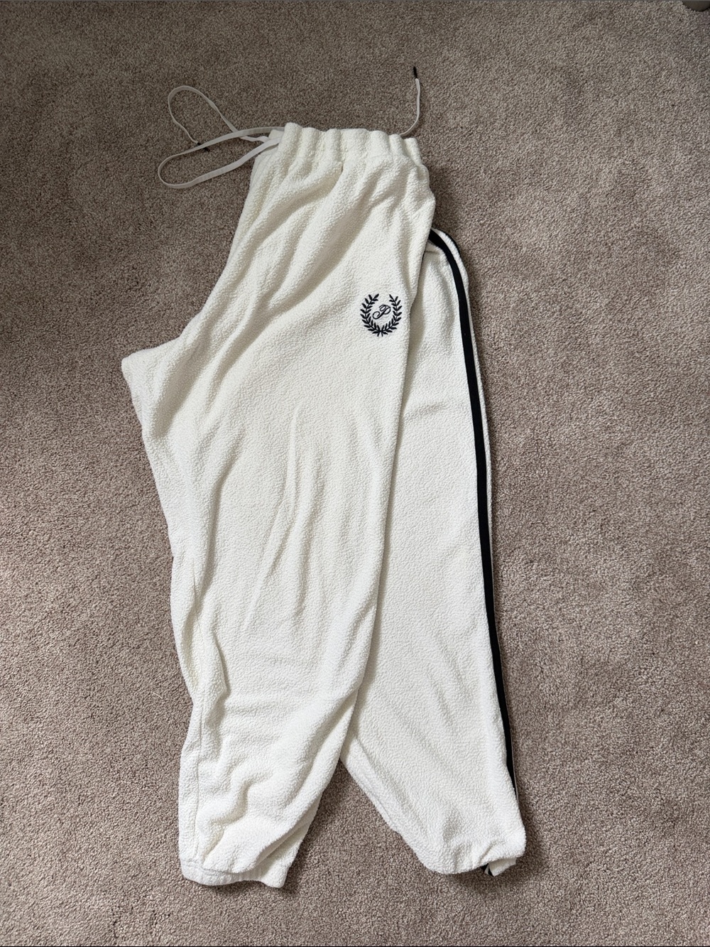 PINK Victoria's Secret Cream Sherpa Joggers with Black Side Stripe